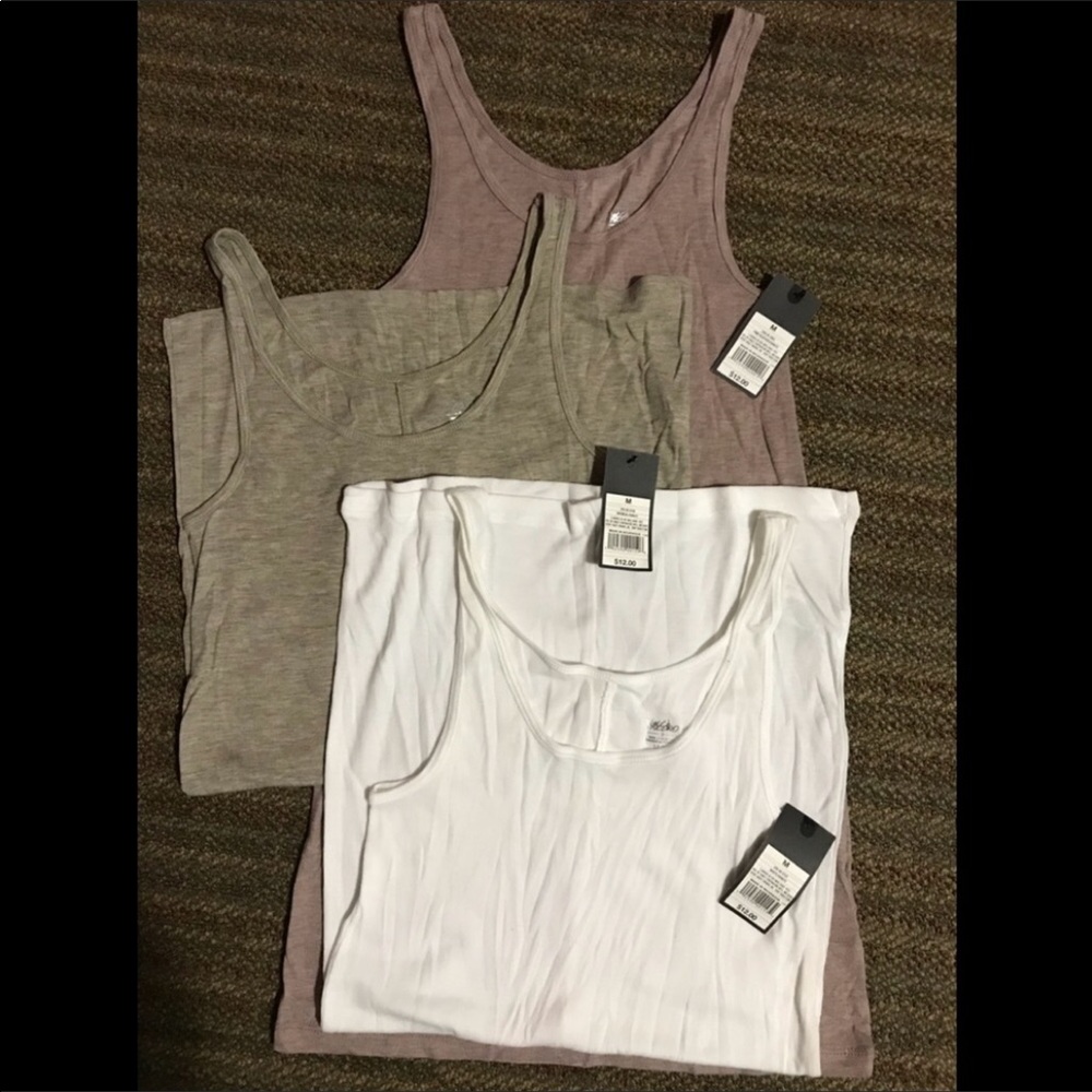 Mossimo tank tops